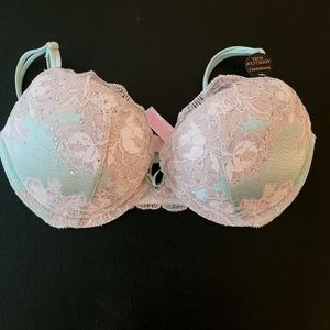 Vs push up bra